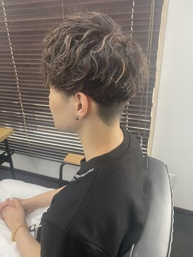 エミタス 柳通り(Emitas.) 【和歌山美容室】メンズカット×無造作メッシュ