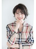 大人かわいい×ショートボブ×ノーカラー