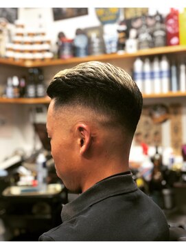 バーバーショップ エイチツー(BARBERSHOP H2) スキンフェード