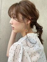 ゼンコー キチジョウジ シェール(ZENKO KICHIJOJI chere) 暗めの髪色でもかわいい一つ結びアレンジ