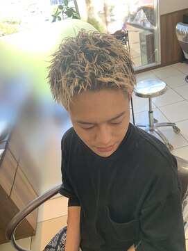 クリアオム 草加(CLEAR homme) ホワイトカラー アップバング