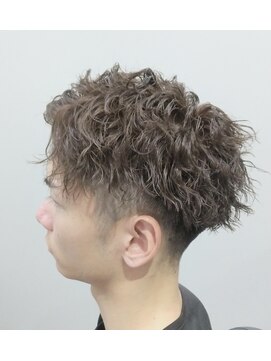 夜髪 ダイヤモンドヘッドゆるクセ毛:ツイスパを纏ったあの頃のwax和え