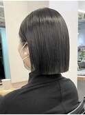 *ぱつっと切りっぱなしストレートボブ暗髪ブルーブラック*