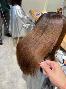 ノイ(noi) 髪質改善トリートメントミルクティーベージュカラーくびれヘア