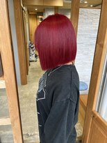 イロ バイ ミロク(ILO by miloc)&nbsp;ぱつっとボブ×レッドカラー