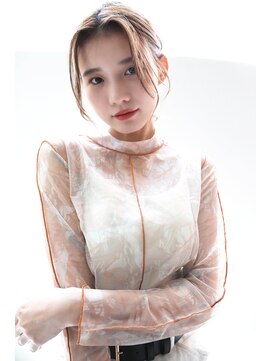 ホワイトストーン WHITE STONE 編みおろしハイトーンヘア「前髪アンブレラカラーこなれミディ」