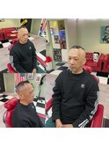 -80's American barber shop-