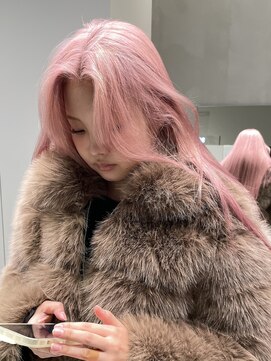 ソル 栄矢場町(SOL) ピンクカラーペールピンクロングストレートイエベヘアカラー