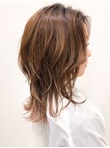 ウェーブミディアムくびれレイヤー イメチェン20代30代40代