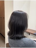 外ハネミディアム　【グレージュ　透明感　暗髪】