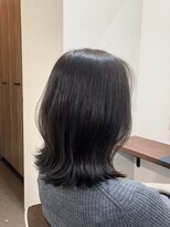 ポピイズ(POPPIES)&nbsp;外ハネミディアム　【グレージュ　透明感　暗髪】