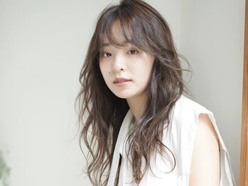 パール(PearL)の写真/《パーマ大好評》コテ巻き風パーマ・ニュアンスパーマで抜け感ある柔らかなスタイルに