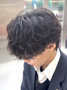 フィフスパーク(fifth PARK) 緩めシャドウパーマシースルーラウンドマッシュ短めルーズパーマ