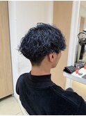 ブリーチありアッシュグレー×波巻きスパイラルパーマ