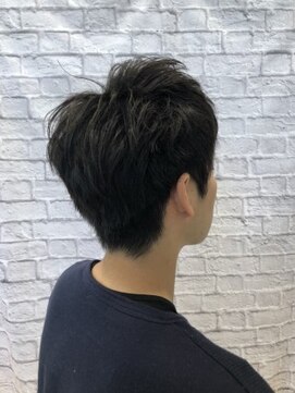 ミーティア バイ クアトロ(Meteor By QUATRO) 黒髪簡単スタイリング