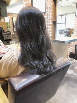 チョビー(Chobii) アッシュカラー/ブルージュ/グラマラスカール/透明感/艶/栗原