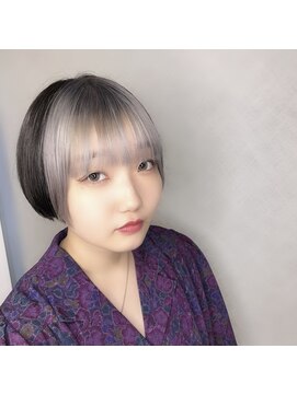 テクライズ 豊橋店(TECHRISE) ホワイトシルバー×グレーブラック×ツートンカラー