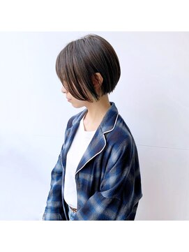 ミント(mint) ショートボブ！女性らしい丸さのあるシルエット！