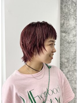 ユイツ ピンクカラー×ウルフスタイル