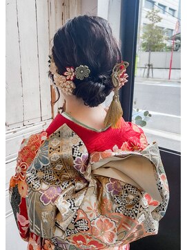 ノード(NODO) 【成人式ヘア】ナチュラルシニヨンアレンジ