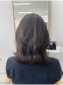 ブリーチなしのオリーブベージュ