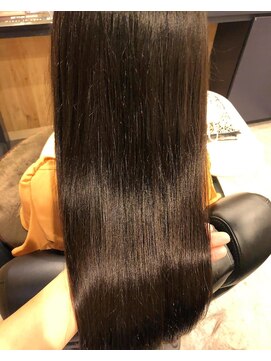 カミケンパセオ(kamiken.paseo) ナチュラル好印象さらさら美髪ストレート【カミケンパセオ】