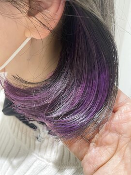 スナオ(sunao) インナーカラーバイオレット×内巻きボブ