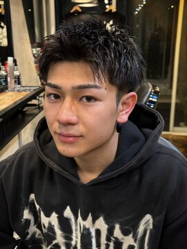 ビンゴ(BINGO) 1420黒髪束間アップバングツーブロック刈り上げバーバーフェード