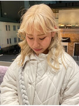 スニュウ(snuw) 【snuw mina】ブロンドヘア/ハイトーン/ブリーチカラー