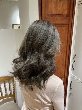 アマレット(Amaretto) グレージュ×ローライト