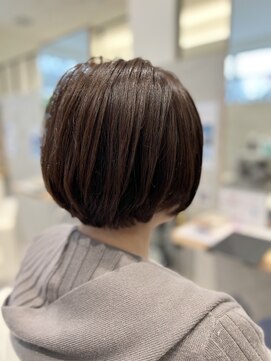 ウィスタリアフィールドプランシュ(WISTARIA FIELD-PLANCHES) 可愛いボブスタイル10代20代30代40代50代どの年代にもおすすめ