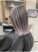 バレイヤージュ、ハイライト、レイヤーロング、グレーベージュ