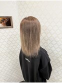 明るめグレージュ