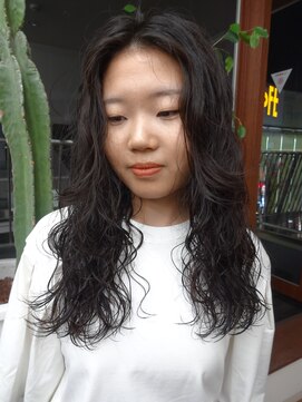 スタニング 渋谷(STUNNING.) ロングパーマ　パーマ　ウェーブパーマ