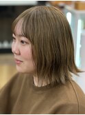 ミルクティーベージュ