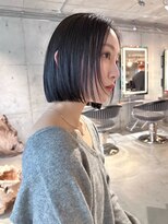 スクリーンギンザメゾン 銀座(SCREEN GINZA MAISON.) ミルクティーブロンド/ダークブルー/デジタルパーマ/銀座