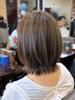 キャラ 池袋本店(CHARA)&nbsp;外ハネくびれボブレイヤー◎白髪ぼかしハイライト【池袋】