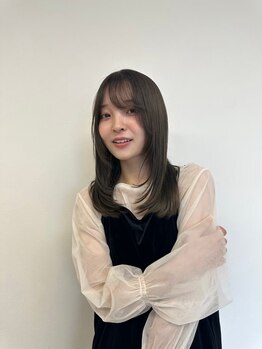 ワイビーアネックス(y.be annex)の写真/縮毛矯正が得意なサロンでストレートでつやつやに♪忙しい主婦も自分へのご褒美を。