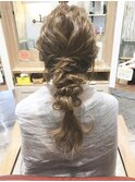 編みおろしへアレンジ
