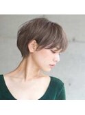 ショートボブ
