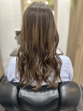 エニィ 池袋西口(Any) 黒髪/グレーベージュ/レイヤーロング/前髪パーマ/池袋/西口