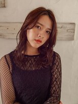 シンシ(Cinci)&nbsp;セミロングレイヤースタイル