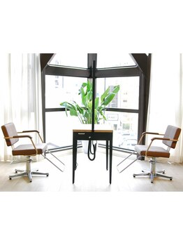 【上質ヘアサロン】ヴィラロドラカラー取扱い◆厳選した薬剤・商品と高いカット技術力で美しさをサポート☆