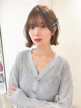 レア 表参道(L'ea) ミディアムヘア暗めカラーグランマッシュデザインカラー