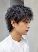 黒髪シャドウパーマでクールショートウルフ