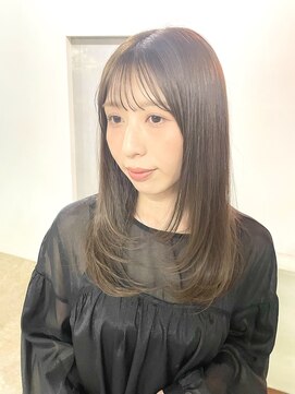 スリー(Three) 【Three/萩原/大分】顔まわりレイヤー/レイヤー/韓国/ミディアム