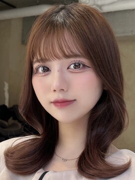 ティア 青山(Tia.) (くびれヘア/ミディアム/縮毛矯正/レイヤーカット/前髪)