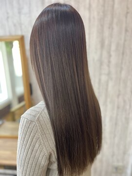 アトリエキルト(atelier Qilt) 潤いサラサラストレート