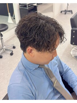 ブライト(BRIGHT) ツイストスパイラルパーマセンターパートウルフ