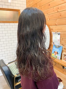 カットスキィ(cutskiii) ロング×ゆるリッチパーマ